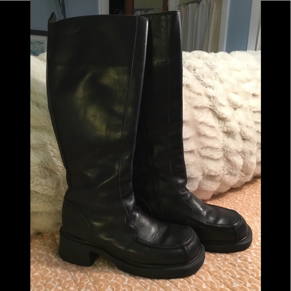 EUC Dr Marten knee high black leather boot size 7
